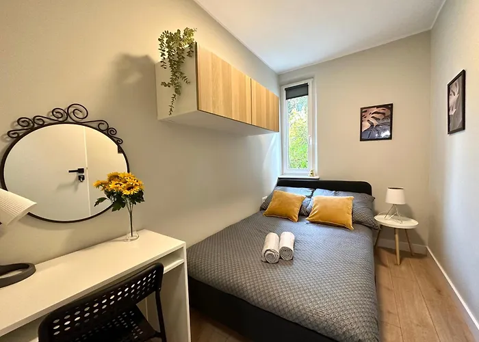 Mmrent Frog Room